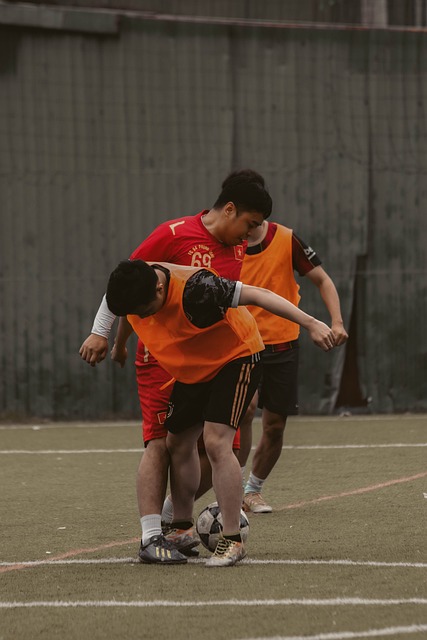 他们通过边